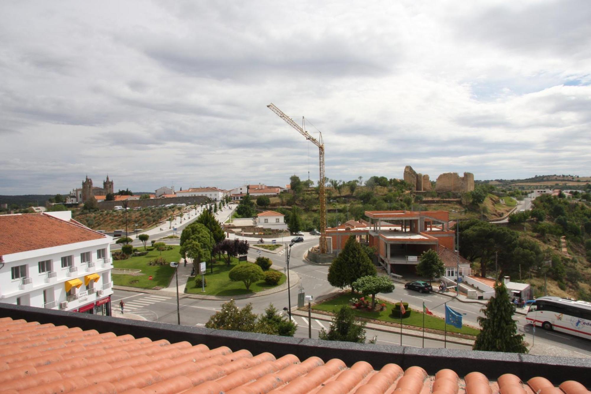 Hotel Turismo Miranda มีรันดา โด โดว์โร ภายนอก รูปภาพ